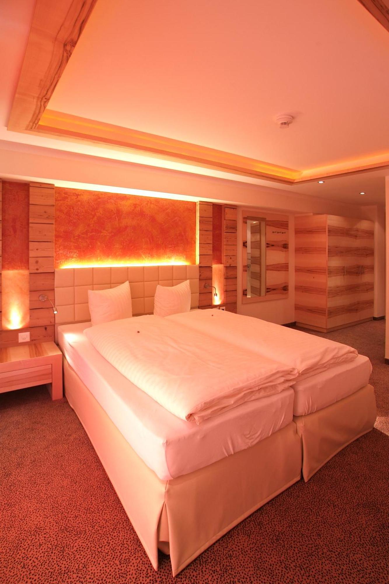 Hotel Garni Muttler Alpinresort & Spa Samnaun Quarto foto